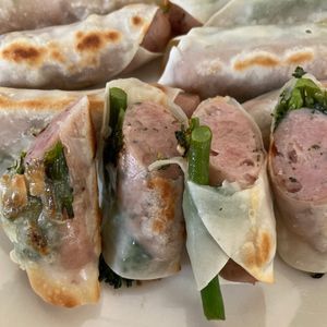 bo-zu3の作ってみた!投稿(余った餃子の皮で！ウインナーいんげんロール)