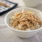 ぱぱっと完成♪えのきと油揚げの即席蒸し煮丼