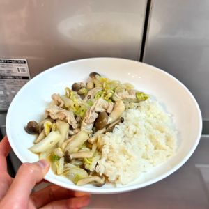 ケの作ってみた!投稿(【豚こま白菜の無水中華丼】白菜1/4玉ペロリと消費♡!!)