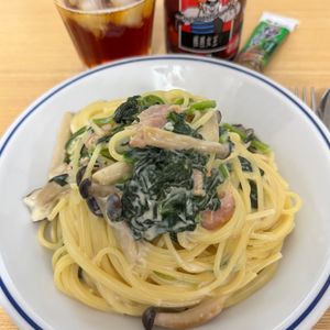 Tsuneaki Okadaの作ってみた!投稿(ほうれん草とベーコンのクリームパスタ)
