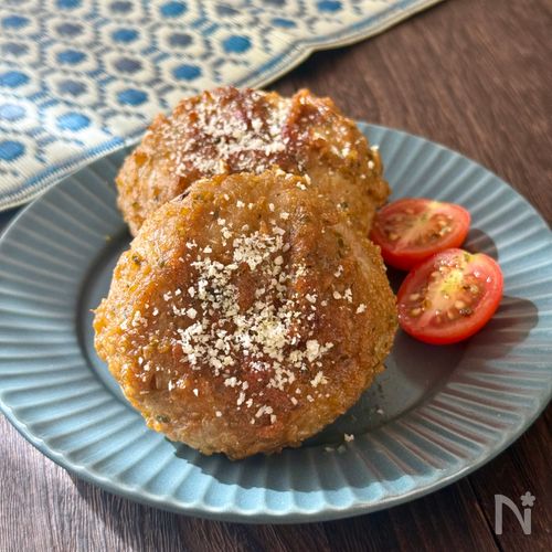 塗って焼くだけ！香ばしバジル味噌の焼きおにぎり