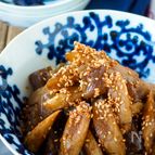 【ごぼうとコンニャクの甘辛胡麻まみれ】味しみPoint！