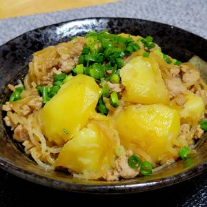 ヴェルの作ってみた!投稿(じゃがいもとしらたきの《甘辛♡そぼろ煮》)