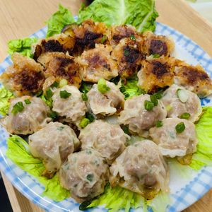 もんぶらん°・*:.。.☆の作ってみた!投稿(【皮は乗せるだけ！】ワンパン焼き焼売)