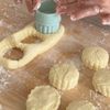 バターオイルなしでも、ぱかっと膨らむ「米粉スコーン」の工程6