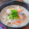 【基本の粕汁】驚く美味しさ！豚肉と鮭の粕汁／関西の定番の味