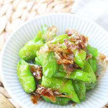 5分で☆旨味たっぷり♪ししとうのおかか和え