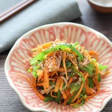 【ピーマンと人参とベーコンの洋風きんぴら】お弁当の隙間埋めに