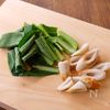 【ちくわと小松菜のごましょうゆ炒め】シンプルでおいしい！の工程1