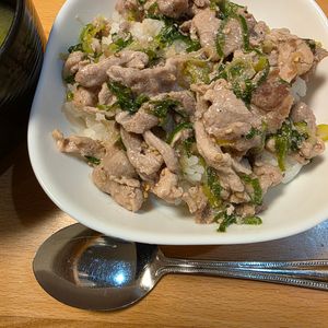 なおの作ってみた!投稿(［ネギ塩豚］1Step！5分！ワンパン！ズボラ！でも美味しい)