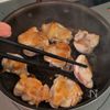 飯が一瞬で消える程ほど美味い【鶏モモの味噌照り焼き】の工程2