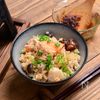 鮭と里芋を味噌で炊く「鮭と里芋の味噌釜飯」