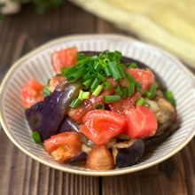 かつお節薫る【ナスとトマトの和風和え】