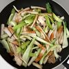 ［ちくわと青梗菜と舞茸のバター醤油炒め］すぐできる！簡単副菜の工程2