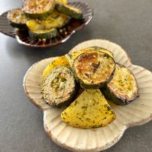 止まらない美味しさ♪【ズッキーニとじゃがいもののり塩ソテー】
