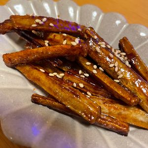 rieの作ってみた!投稿(【甘辛ごぼう炒め】今晩のおつまみはこれ!一味マヨが最高♡)