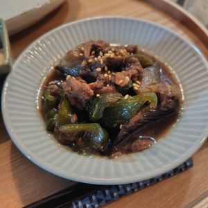 かずちゃんの作ってみた!投稿(なすとピーマンとツナの煮物)