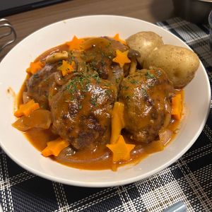 りっぺの作ってみた!投稿(【こだわり煮込みハンバーグ】愛されおかず♡彼に作ってあげたい)