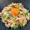 楽ラク手抜キッチン🐶🐾の作ってみた!投稿(『豚すき釜玉うどん』贅沢ひとり飯♪すき焼のたれ1本で簡単☆)