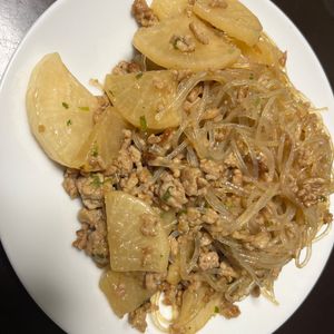 Yの作ってみた!投稿(【天才的旨さ♡ワンパン大根と春雨そぼろ】食感◎おかわり♪)