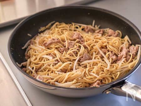豚こま肉×もやしのガーリック塩焼きそばのポイント