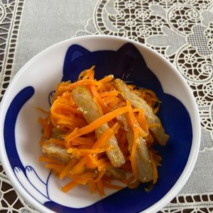 万福の作ってみた!投稿(【にんじんとさつま揚げのナムル】☆電子レンジで簡単♪)