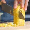 とうもろこしとズッキーニのクリームチーズ焼きの工程1