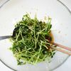 【コスパ最強!食欲そそる】鶏むね肉と豆苗の中華だれの工程5