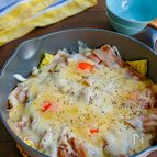 豚バラキャベツのキムチ蒸し 落とし卵とチーズのせ