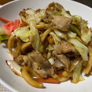 ぽちゃこの作ってみた!投稿(豚肉とキャベツのおかかバター醤油うどん【#残り野菜】)