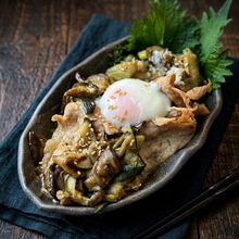 ナスとズッキーニのピリ辛夏野菜炒め