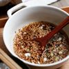 漬けずにかけるだけ！最強のご飯のお供【ネギだれ半熟卵】の工程1