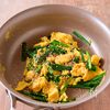 【ニラと卵の鶏がら炒め】　シンプルでおいしい炒め物♪の工程3