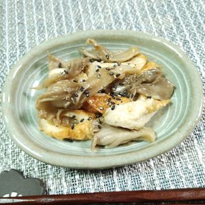 M＊Pの作ってみた!投稿(＼お弁当にも／レンチン4分【舞茸ちくわのごま味噌あえ】)