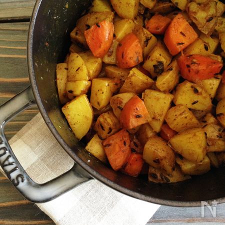 ストウブ鍋でジャガイモとニンジンのサブジ By ｌｅｇｅｌｏ レシピサイト Nadia ナディア プロの料理家のおいしいレシピ