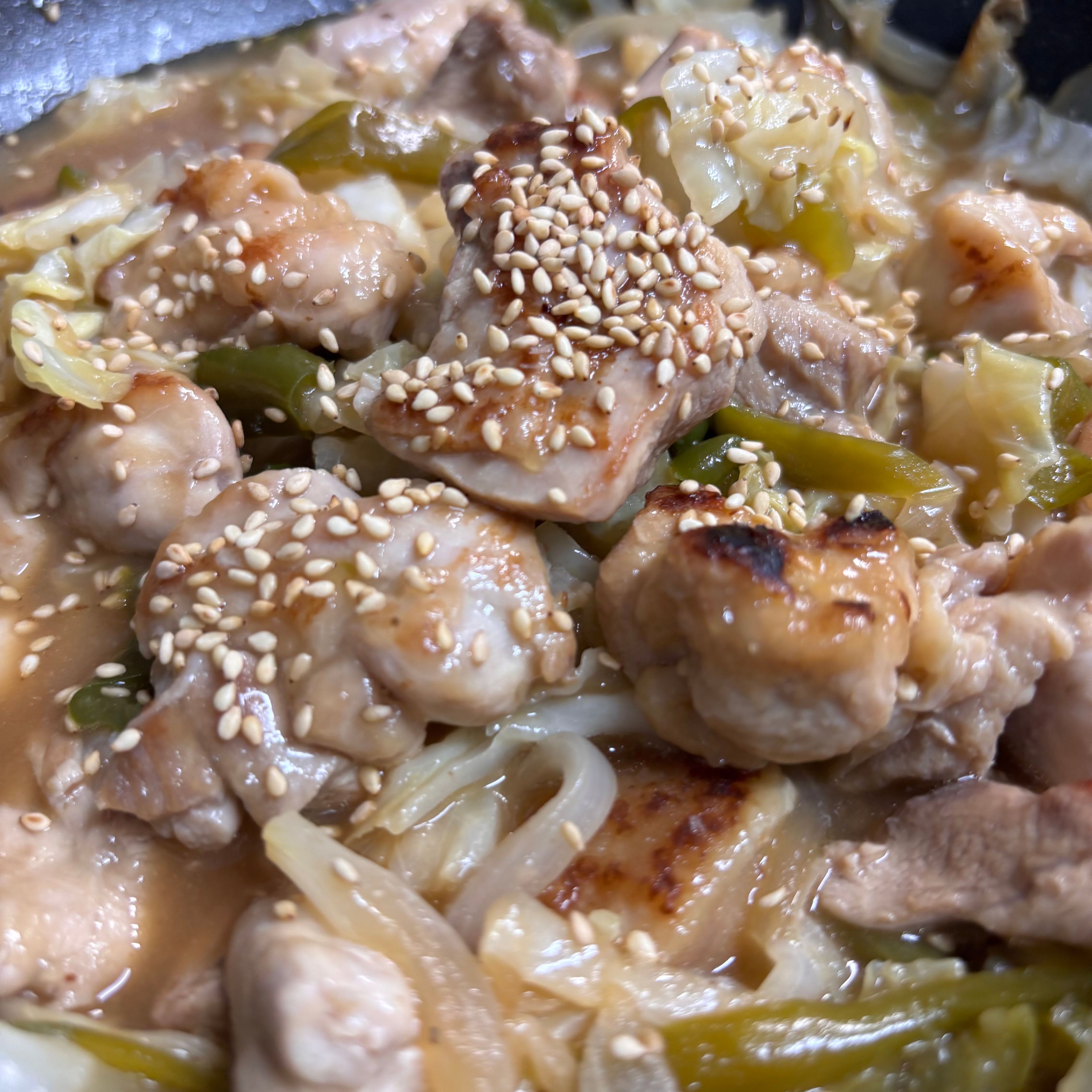 ワンパンで簡単！鶏肉とキャベツのポン酢照り焼き【重ねて放置】の作っ