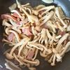 秋の旨み！《きのことベーコンの和風キッシュ》の工程2