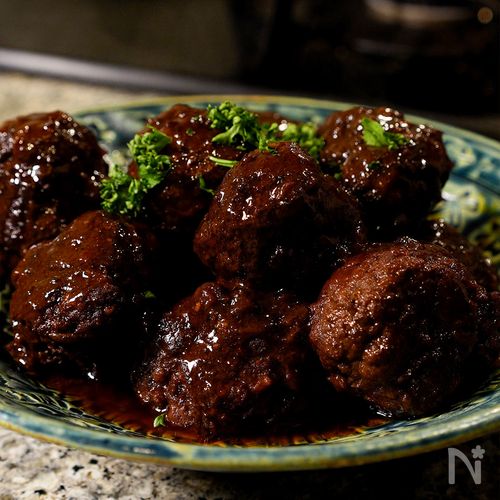 フライパンで出来ちゃう！ミートボール赤ワイン煮