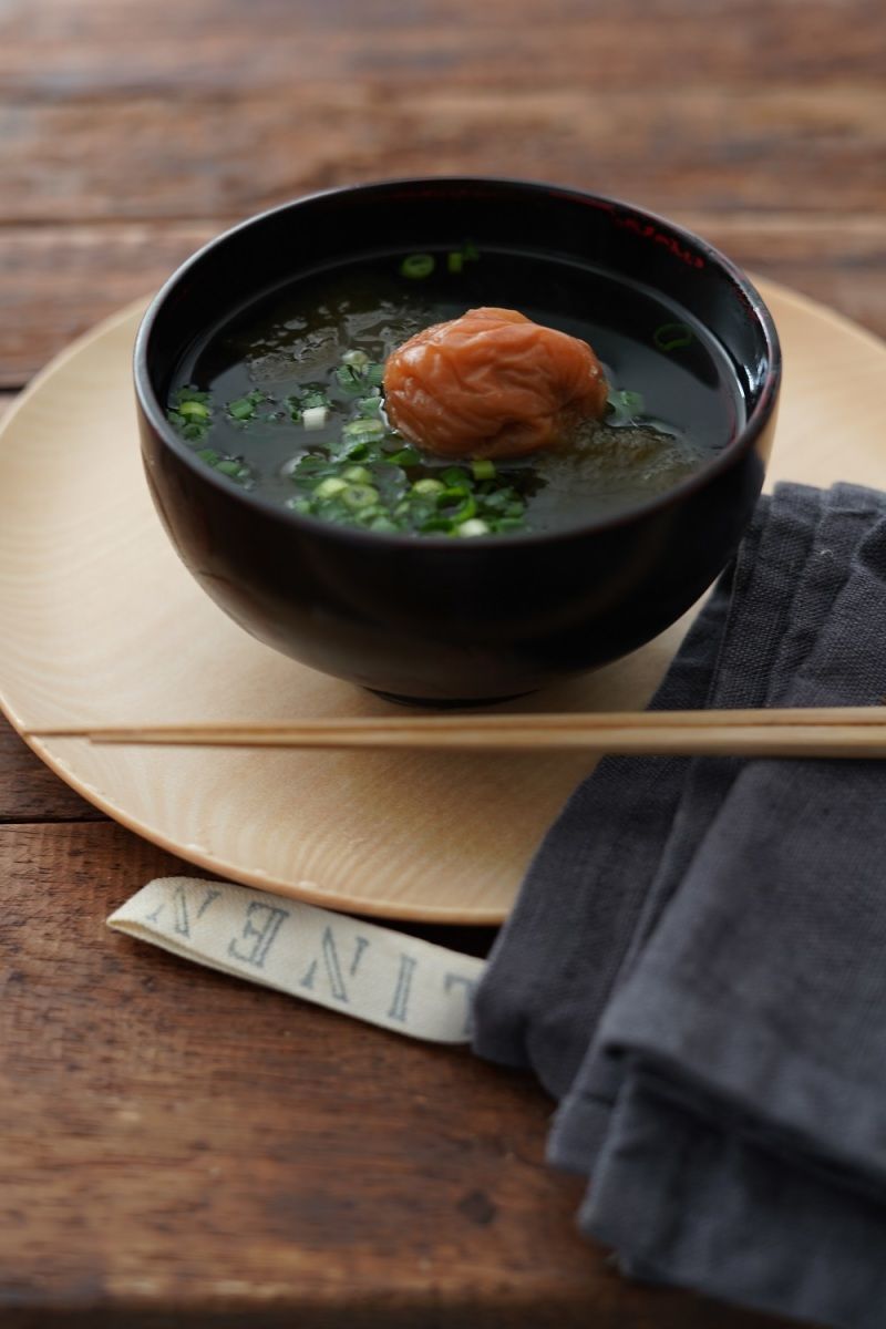 梅干しの即席お吸い物 レシピサイトnadia