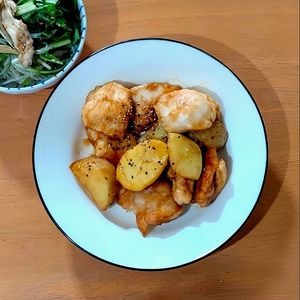 かおちゃんの作ってみた!投稿(【鶏むねと新じゃがのオイポン照り焼き】10分で美味しいおかず)