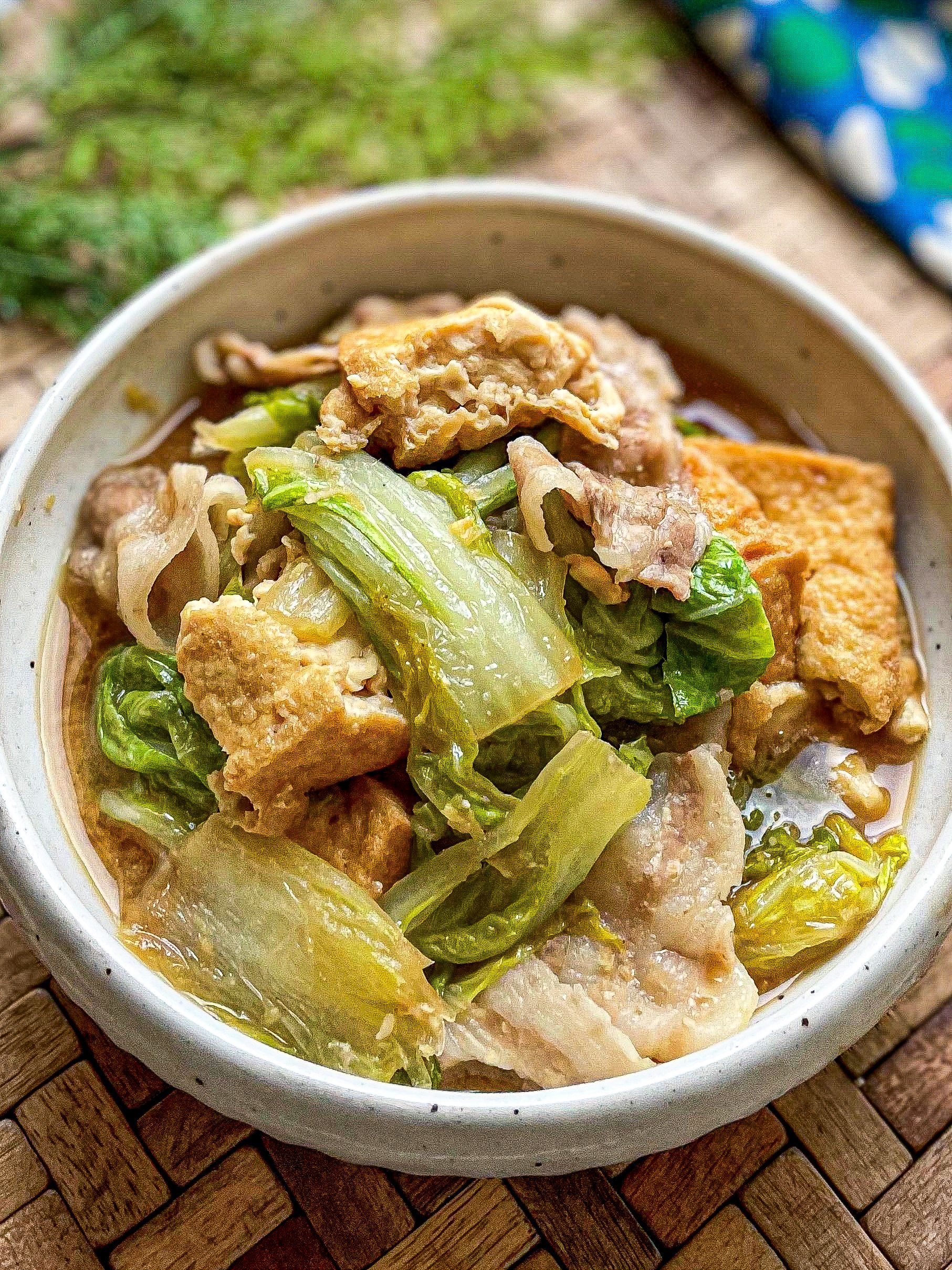 白菜と厚揚げと豚バラ肉の《にんにく味噌煮込み》 | レシピサイトNadia