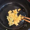 フライパン1つで10分！3色たんぱく丼の工程2