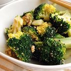 スピードおかず☆ブロッコリーの白だし胡麻和え