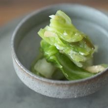 春キャベツと塩麹の浅漬け
