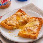 甘じょっぱい背徳の味♡『ピーナッツバターチーズトースト』