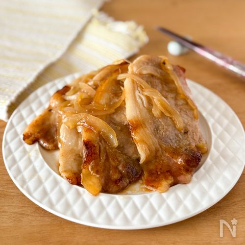 【放置で完成！】玉ねぎ甘い♪オーブン生姜焼き