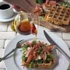 カリカリチーズ・蕎麦っフル【冷凍そば】