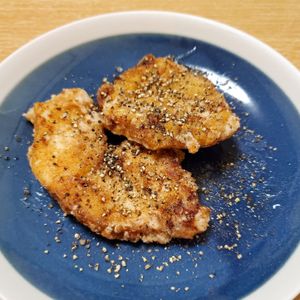 まるの作ってみた!投稿(【即完売!むね肉で揚げ焼きチキン】油5㎜でザクザクジューシー)
