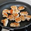『鶏もも肉と秋野菜の甘酢炒め』たれが絡んでご飯が進む♫の工程3