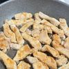 5分漬けで驚きの柔らかさ！豚とアスパラのバター醤油焼きの工程1